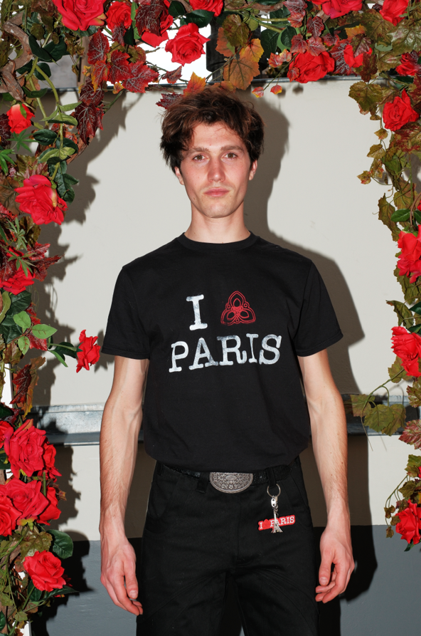The "I Love Paris" T-shirt